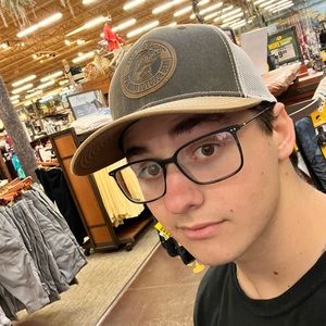 Meet your Posher, Hunter